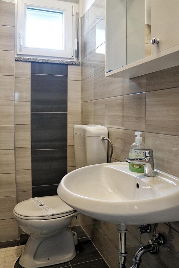 Apartmani Vesna Zambratija  Exteriör bild