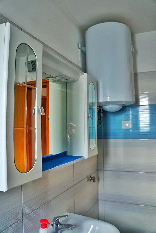 Apartmani Vesna Zambratija  Exteriör bild