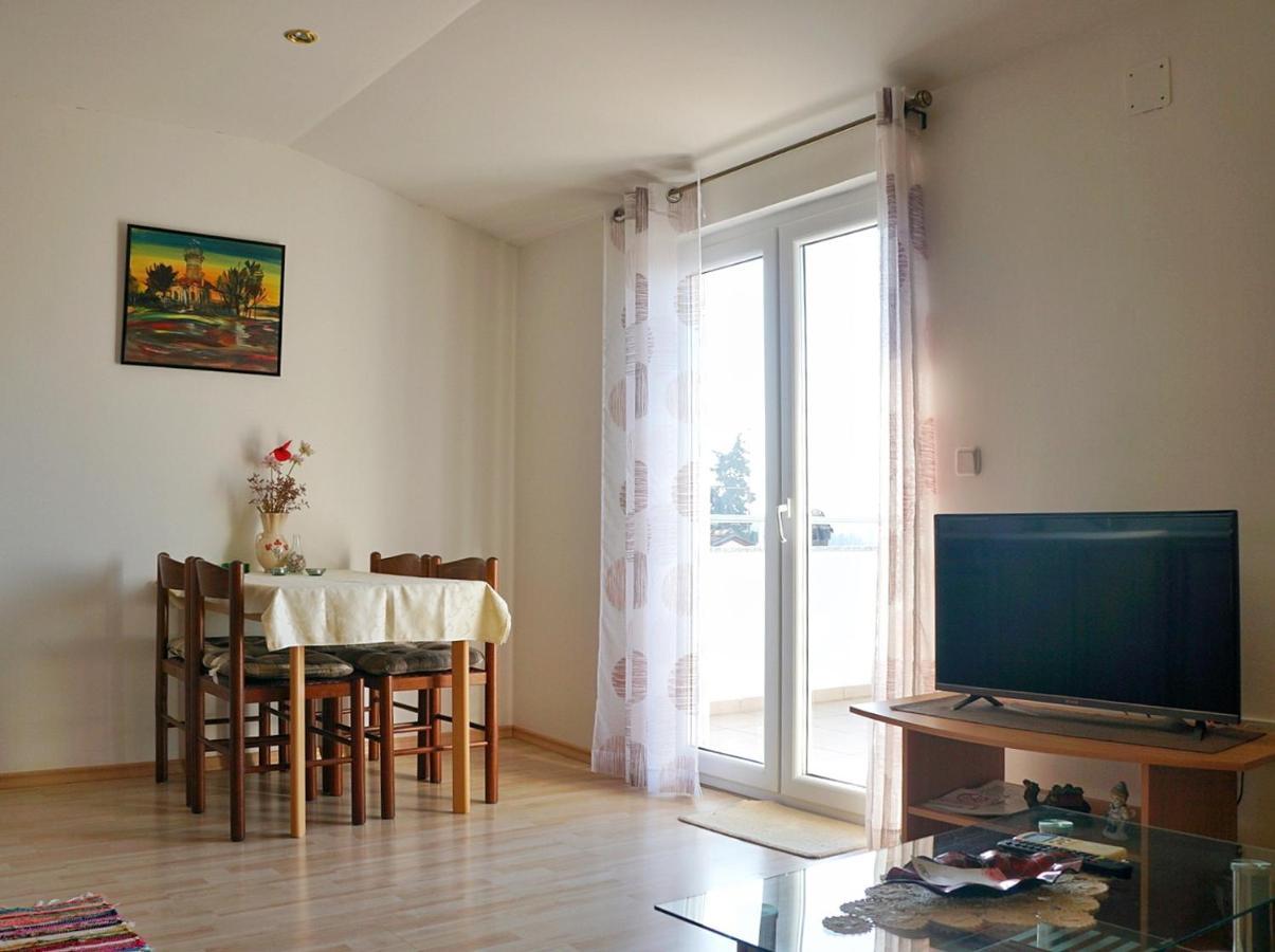 Apartmani Vesna Zambratija  Exteriör bild