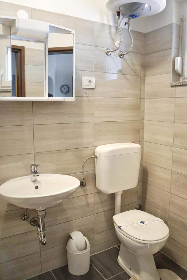 Apartmani Vesna Zambratija  Exteriör bild